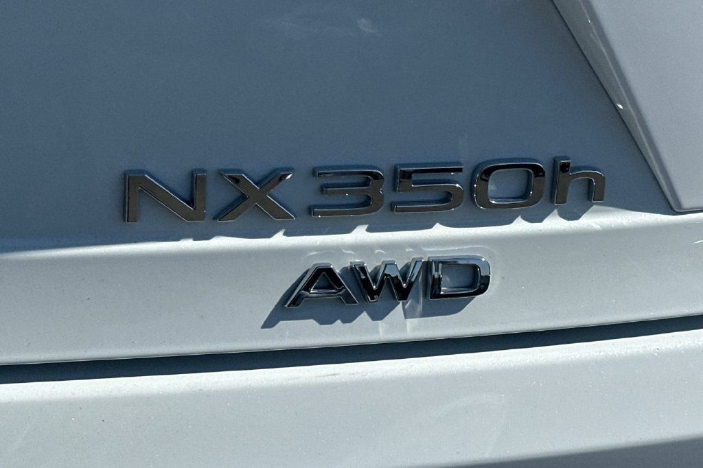 Certified 2026 Lexus NX 350h AWD w/ Accessory Package (2T) image 34