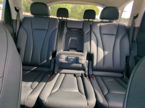 Used 2024 Audi Q7 2.0T Premium Plus image 24