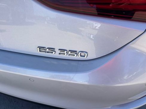 Used 2025 Lexus ES 350 w/ Premium Package FWD image 4
