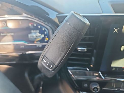 Used 2025 Chevrolet Silverado 2500 ZR2 w/ ZR2 Bison Edition image 16