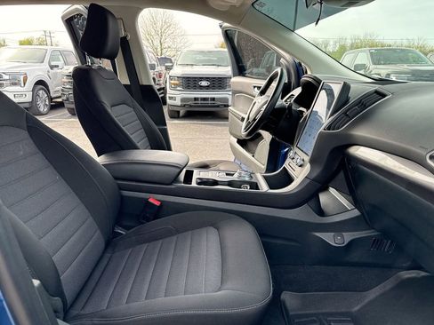 Used 2024 Ford Edge SE w/ Black Appearance Package AWD/4WD image 21