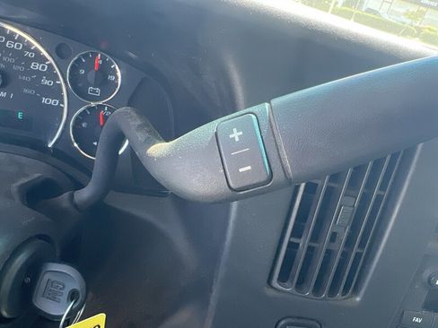 Used 2021 Chevrolet Express 3500 w/ Power Convenience Package RWD image 24