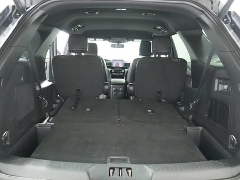 Used 2023 Ford Explorer ST-Line w/ Class IV Trailer Tow Package AWD/4WD image 24