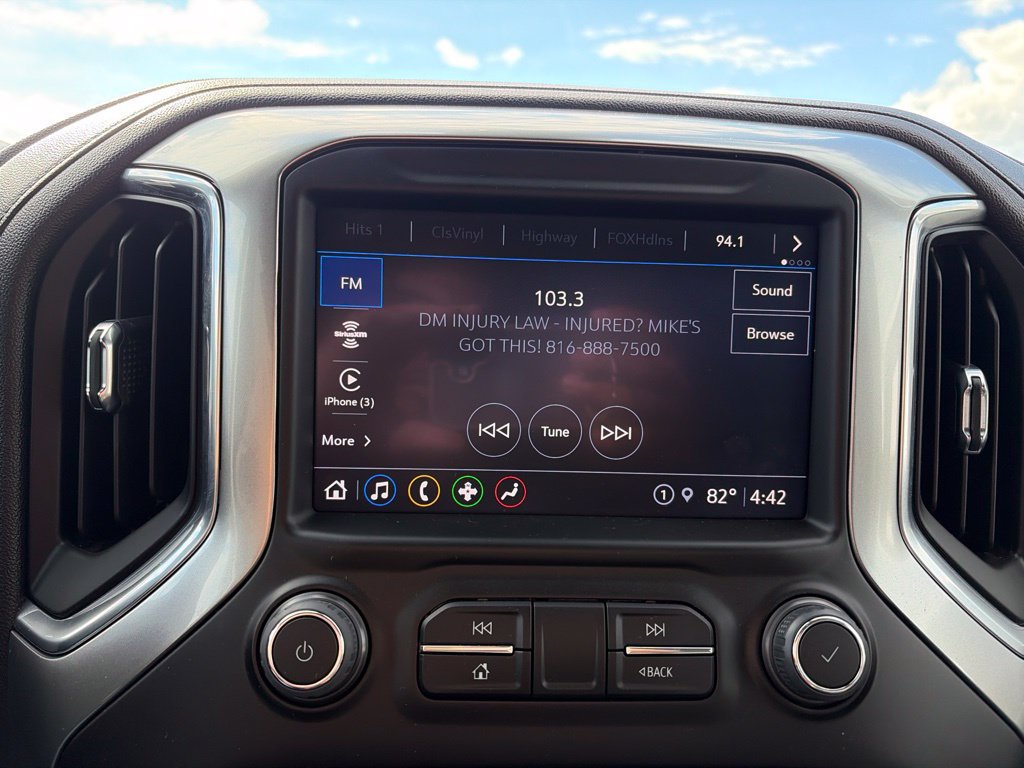 Used 2022 Chevrolet Silverado 2500 LTZ w/ Safety Package AWD/4WD image 11