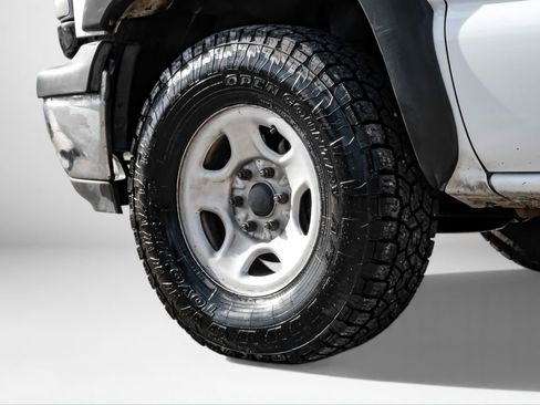 Used 2000 Chevrolet Silverado 1500 4x4 Extended Cab w/ Firm Ride Suspension Pkg image 48