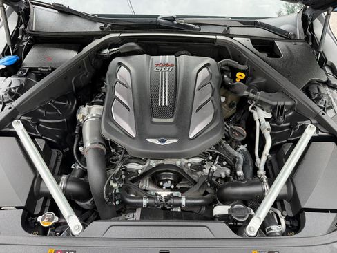 Used 2017 Genesis G90 3.3T Premium RWD image 20