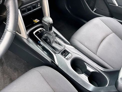 Used 2022 Toyota Corolla Cross LE w/ Black Badges Package (TMS) image 16