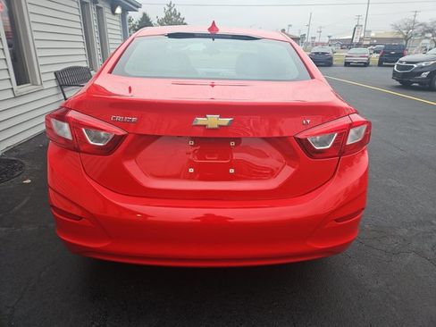 Used 2017 Chevrolet Cruze LT w/ Convenience Package image 4