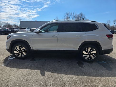 New 2026 Volkswagen Atlas SEL AWD/4WD image 2