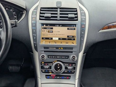 Used 2019 Lincoln MKZ Reserve image 16