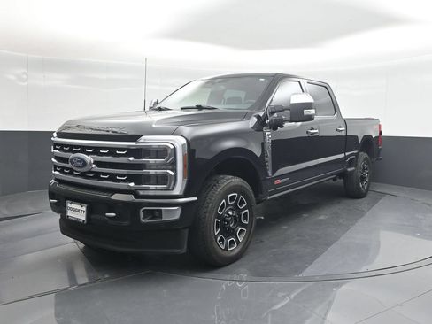 Used 2024 Ford F250 Platinum AWD/4WD image 33