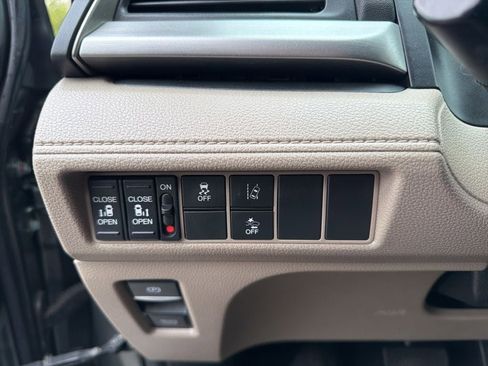 Used 2018 Honda Odyssey EX image 13