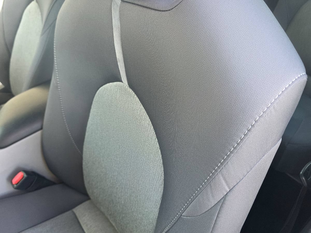 Used 2021 Toyota Camry LE w/ Carpet Mat Package (TMS) FWD image 12