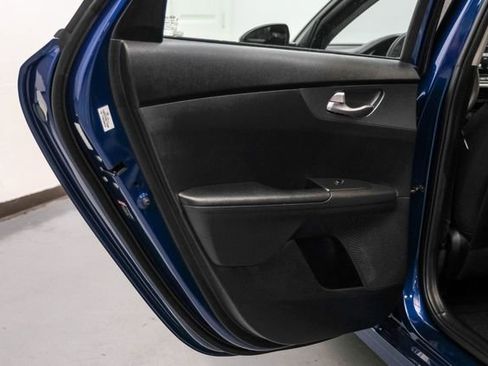 Used 2020 Kia Forte LXS image 43