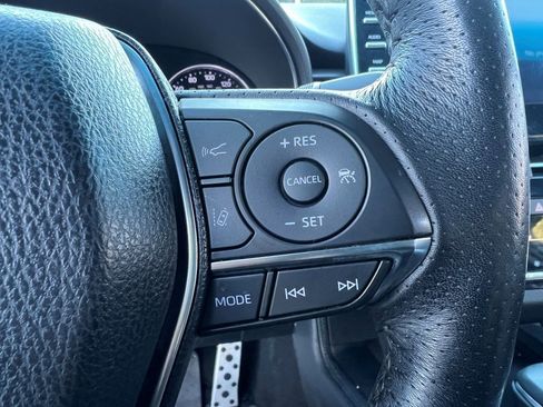 Used 2019 Toyota Avalon XSE image 21