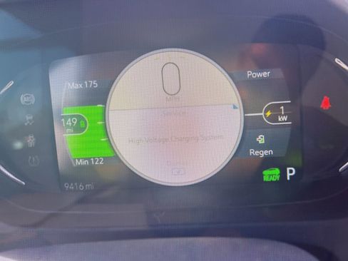 Used 2018 Chevrolet Bolt LT image 23