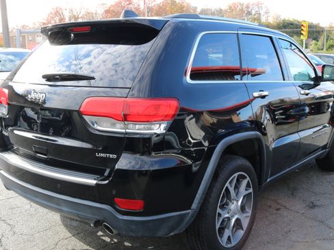Used 2019 Jeep Grand Cherokee Limited image 10