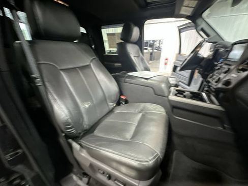 Used 2016 Ford F250 Lariat w/ Lariat Ultimate Package AWD/4WD image 32