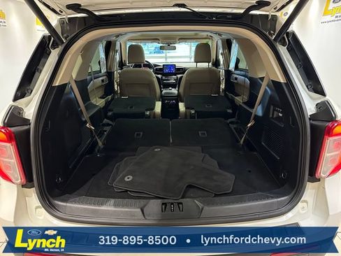Used 2022 Ford Explorer Limited w/ Equipment Group 301A AWD/4WD image 26