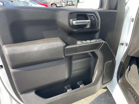 Used 2024 Chevrolet Silverado 1500 Custom Trail Boss AWD/4WD image 24