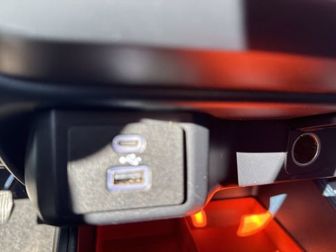 Used 2022 Ford Maverick XLT image 36