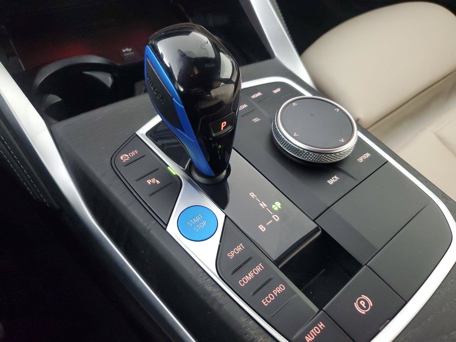 Used 2023 BMW i4 eDrive40 w/ M Sport Package RWD image 32