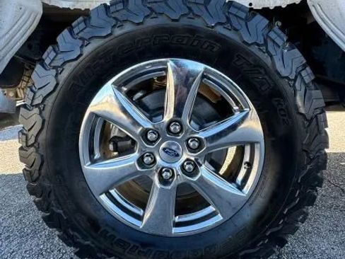 Used 2019 Ford F150 Lariat w/ Equipment Group 502A Luxury image 15