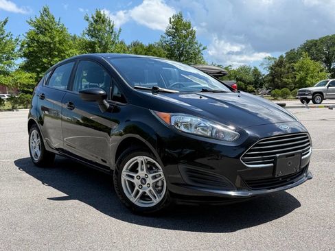Used 2018 Ford Fiesta S FWD image 3