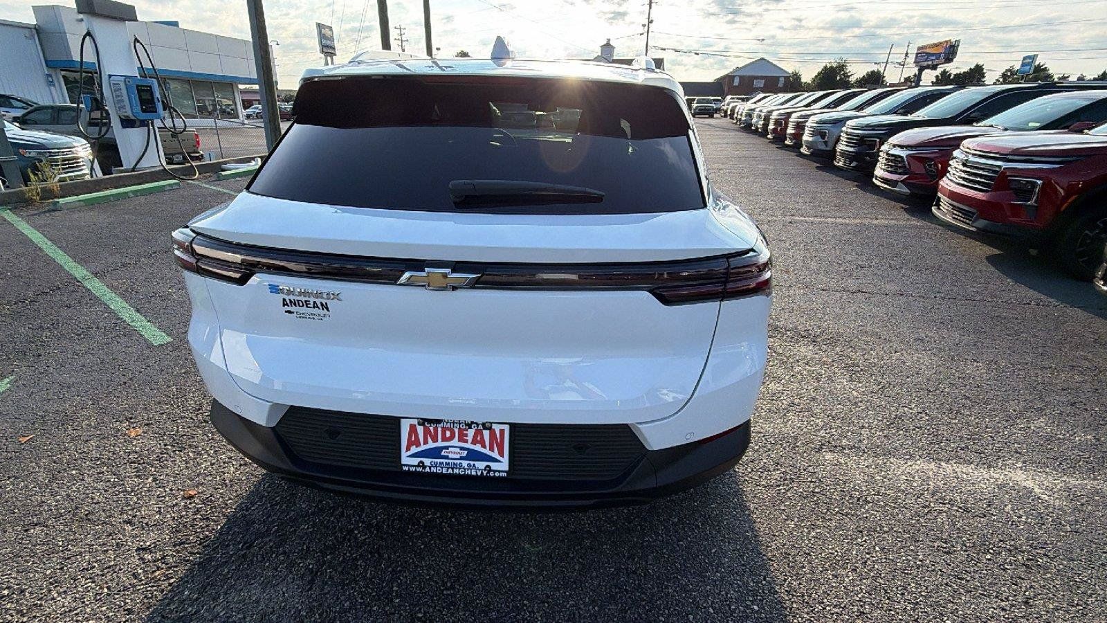 New 2026 Chevrolet Equinox EV LT FWD image 9