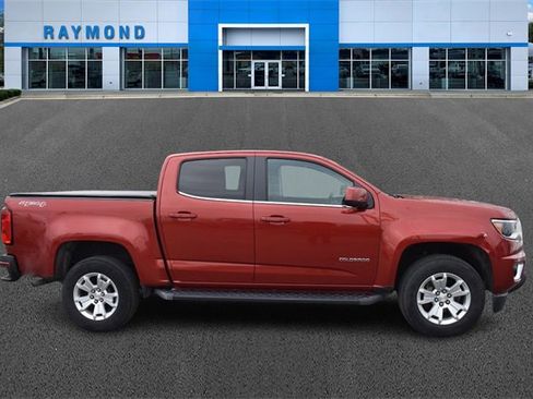 Used 2016 Chevrolet Colorado LT w/ LT Convenience Package image 2