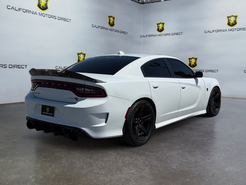 Used 2019 Dodge Charger SRT Hellcat w/ Navigation & Travel Group RWD image 5