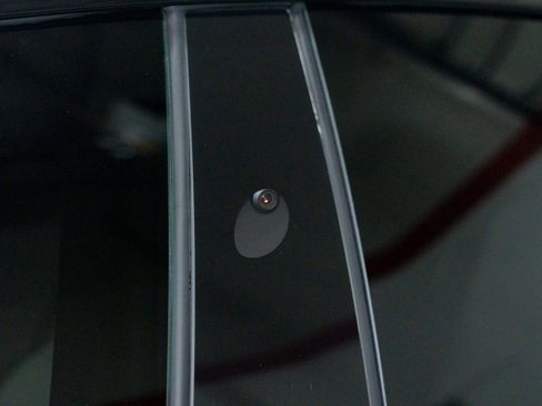 Used 2023 Tesla Model S Plaid image 17