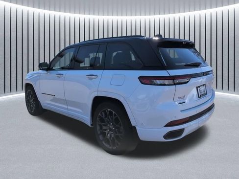 Certified 2024 Jeep Grand Cherokee Summit AWD/4WD image 12