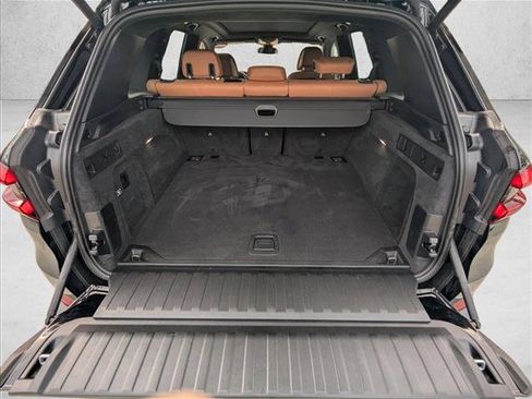 Certified 2022 BMW X5 sDrive40i w/ Luxury Seating Package image 6