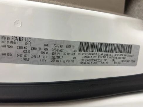 Used 2019 Dodge Grand Caravan SXT FWD image 23