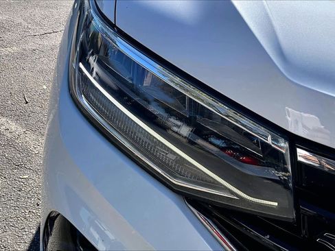 Certified 2023 Volkswagen Tiguan SE R-Line image 27