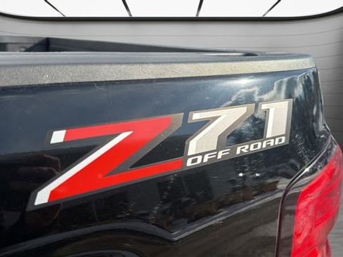 Used 2019 Chevrolet Silverado 1500 LT w/ All Star Edition image 30