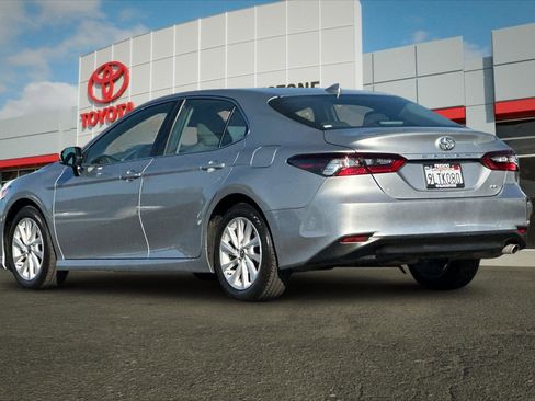 Used 2024 Toyota Camry LE w/ Convenience Package FWD image 5
