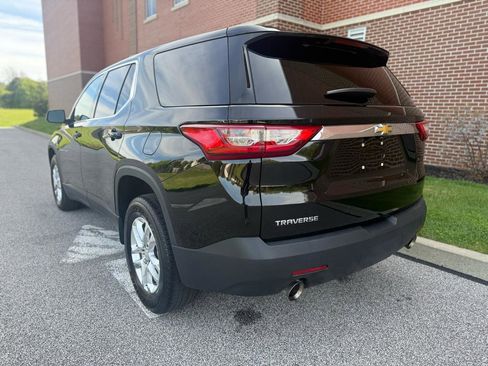 Used 2020 Chevrolet Traverse LS FWD image 11
