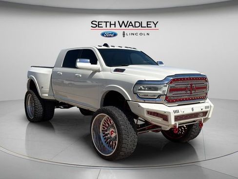Used 2019 RAM 3500 Laramie AWD/4WD image 1