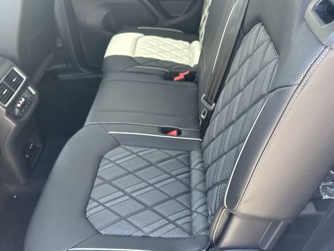 New 2026 Volkswagen Atlas SEL Premium R-Line AWD/4WD image 12