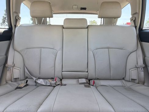 Used 2011 Subaru Outback 2.5i Limited AWD/4WD image 22