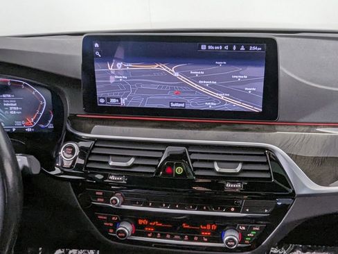 Used 2021 BMW 530i xDrive w/ Convenience Package image 19