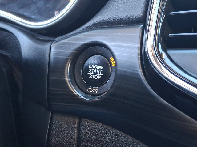 Used 2020 Jeep Grand Cherokee Altitude AWD/4WD image 24