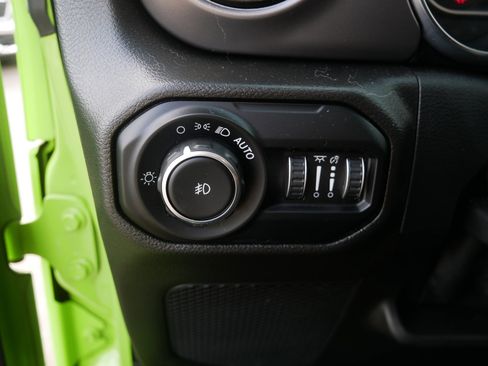 Used 2021 Jeep Wrangler Unlimited Sport image 25