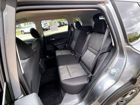 Used 2025 Nissan Rogue SV AWD/4WD image 15