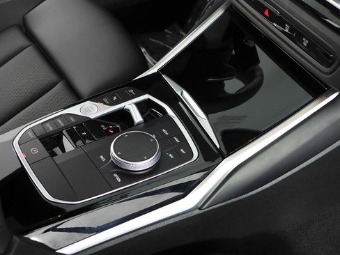 Used 2023 BMW 330i Sedan w/ Driving Assistance Package image 15