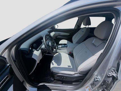 Used 2024 Hyundai Tucson Limited FWD image 16