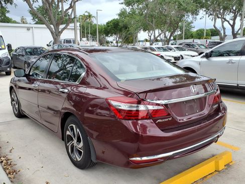 Used 2016 Honda Accord LX image 7
