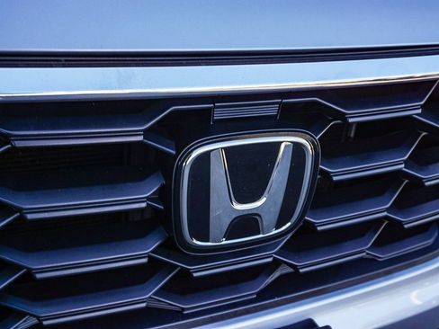 Used 2023 Honda Pilot EX-L image 12